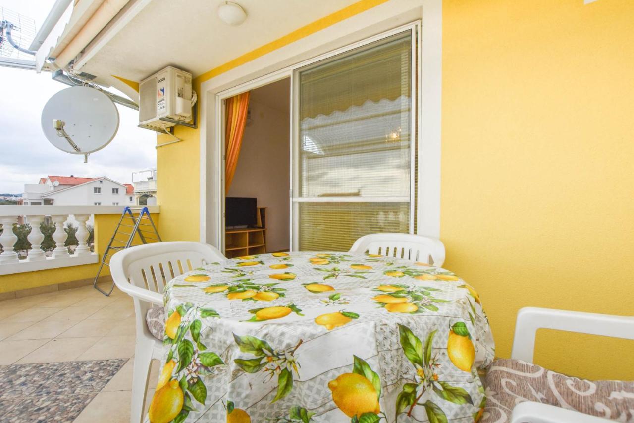 Apartments Dandelion Biograd Na Moru Dış mekan fotoğraf