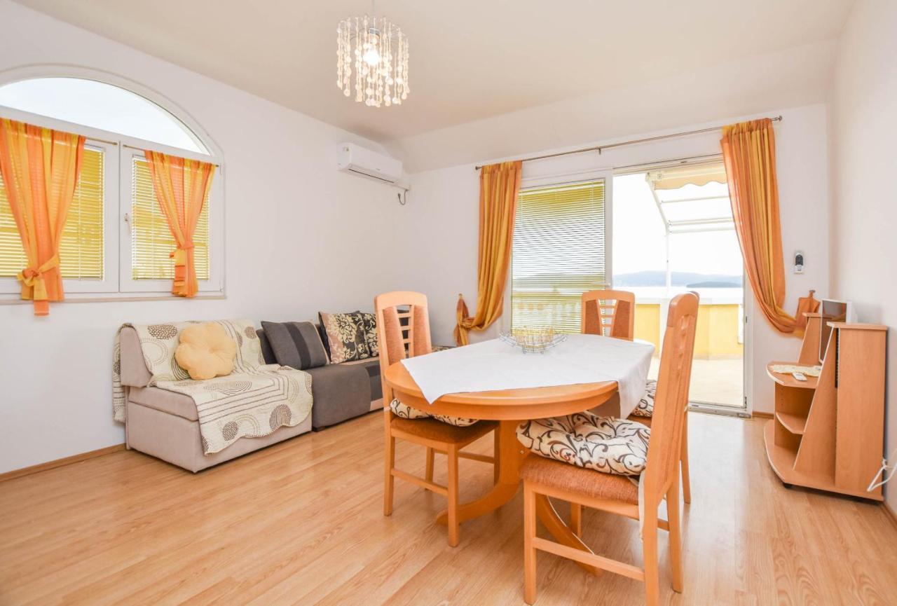 Apartments Dandelion Biograd Na Moru Dış mekan fotoğraf