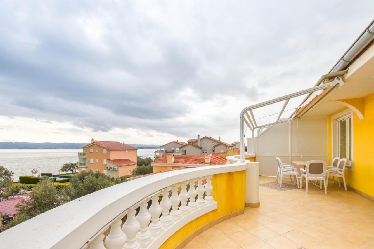 Apartments Dandelion Biograd Na Moru Dış mekan fotoğraf