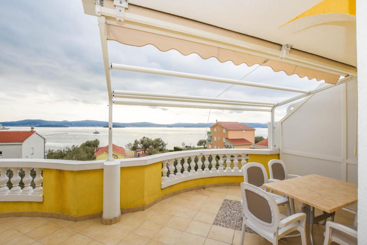 Apartments Dandelion Biograd Na Moru Dış mekan fotoğraf